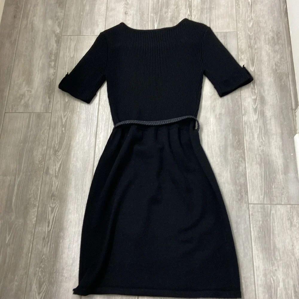 Caroll knit sweater dress like new! - Picture 9 of 12